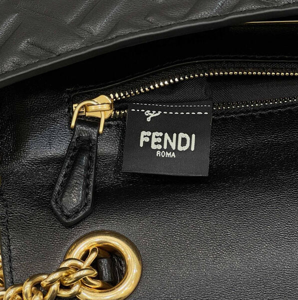Сумка Fendi женский кожа черный 142099-6