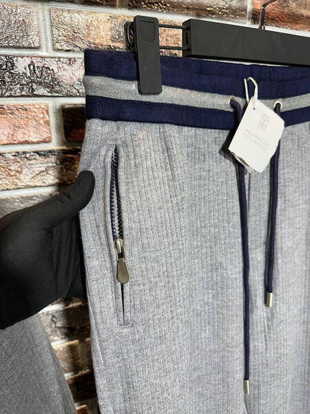 Мужской костюм Brunello Cucinelli мужской графитовый 157046-8