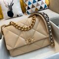 Сумка Chanel (30 см) женский кожа бежевый 73561-2