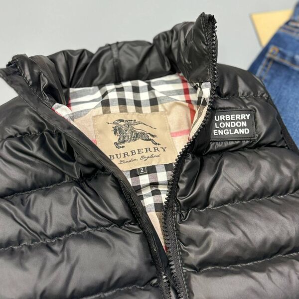 Детский жилет Burberry черный 177826-5