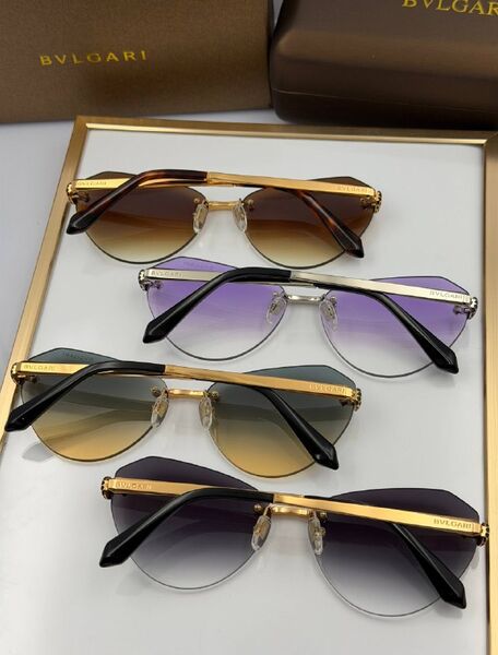 Солнцезащитные очки Bvlgari женский t0979321-1-4
