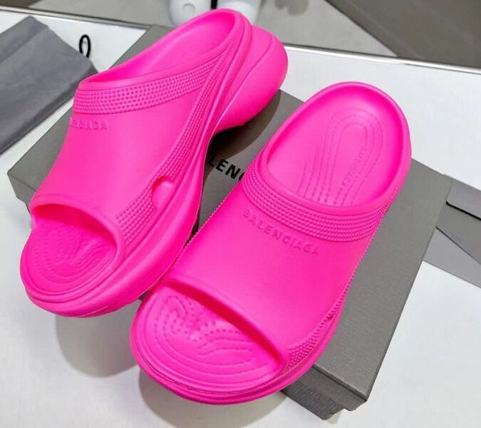 Шлепки Balenciaga женский бордовый 106219