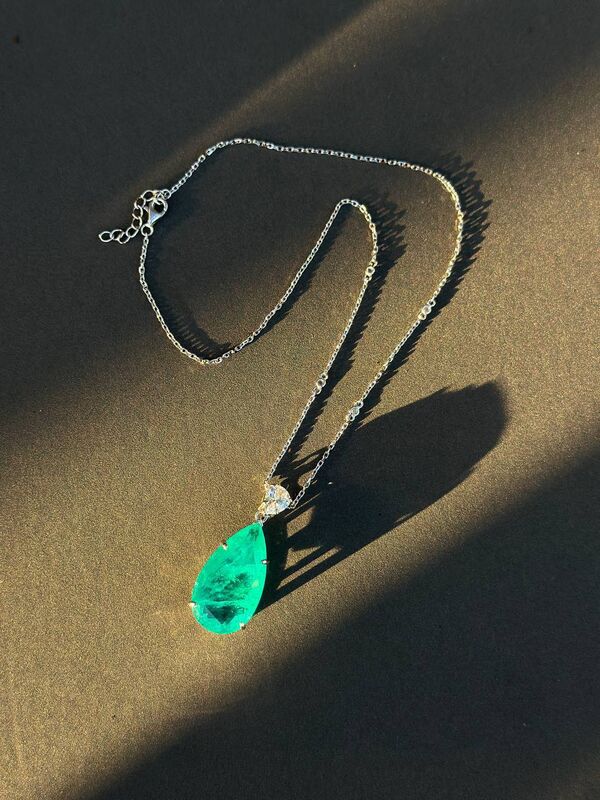 Кулон капля GRAFF