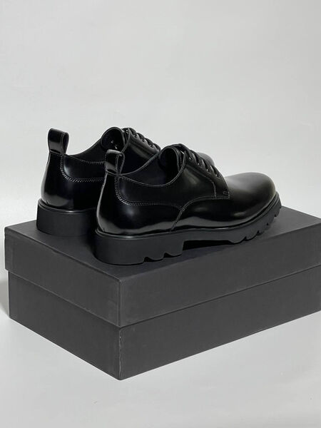 Мужские туфли Bottega Veneta мужской кожа черный 132402-3