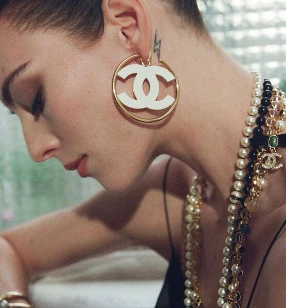 Серьги Chanel белый 175966-2