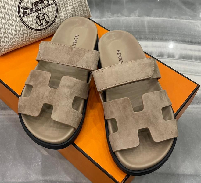 Шлепки Hermès женский замша бежевый 89599