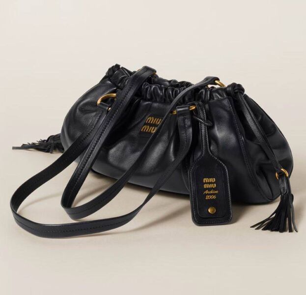 Сумка Miu Miu женский кожа черный 186631