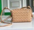 Сумка Bottega Veneta женский кожа бежевый 155467-1
