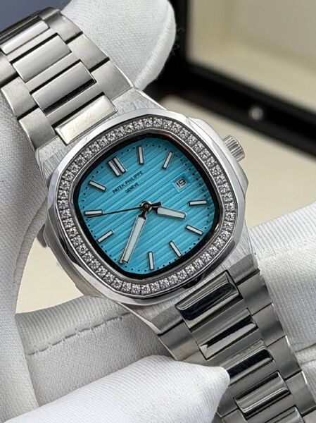 Часы Patek Philippe женский серебристый T752130-1-5