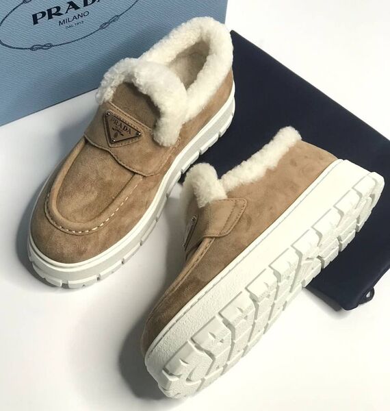 Лоферы Prada женский замша бежевый 127199