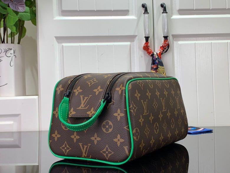 Мужской несессер косметичка Louis Vuitton мужской канва 122049-9