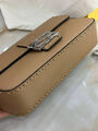 Сумка Fendi женский кожа бежевый 142101-3