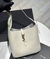 Сумка Saint Laurent женский кожа белый 175004-1
