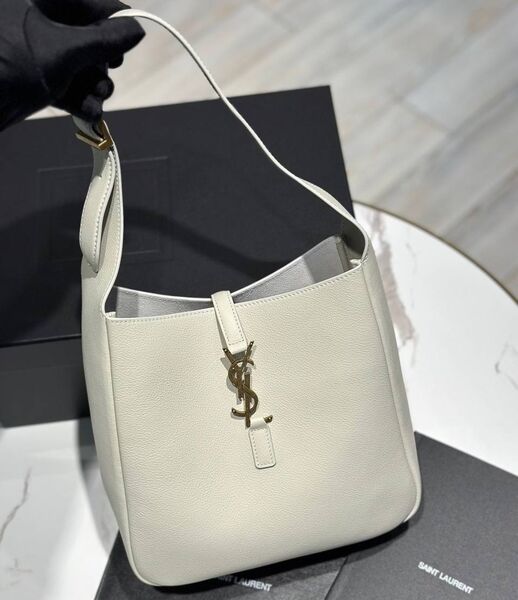 Сумка Saint Laurent женский кожа белый 175004