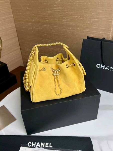 Сумка Chanel женский замша желтый s8384612-1