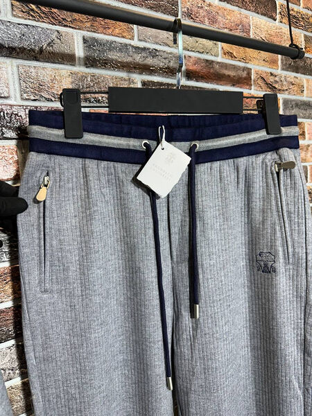 Мужской костюм Brunello Cucinelli мужской графитовый 157046-4