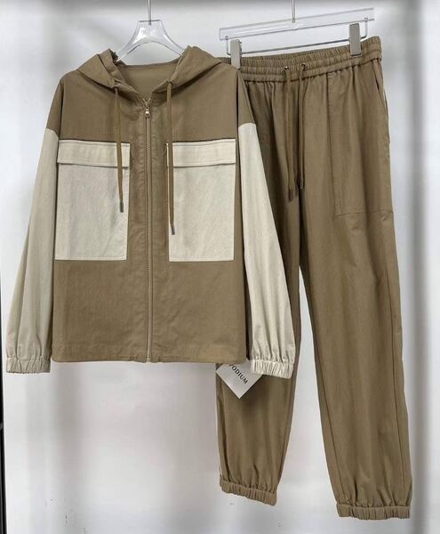 Костюм Brunello Cucinelli женский бежевый 138033