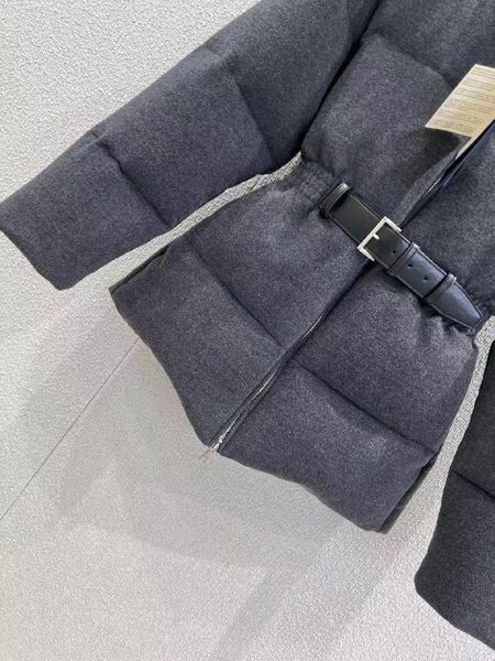 Женский пуховик Prada Loden женский графитовый s9620603-1-3