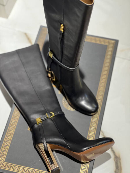 Сапоги Fendi женский кожа черный 134327-3