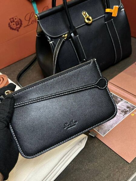 Сумка Loro Piana женский черный y5039460-1-4