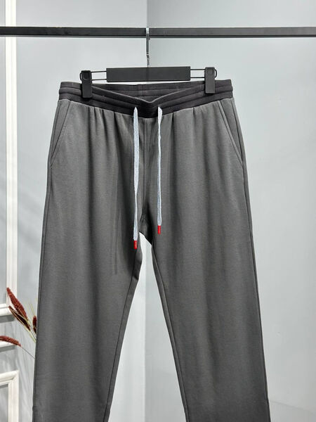 Мужской костюм Kiton мужской графитовый 145629-7