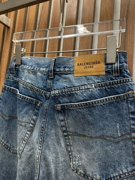 Джинсы Balenciaga женский джинса синий 114888-3