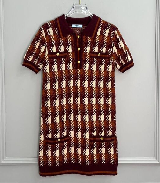 Платье Prada женский 163420