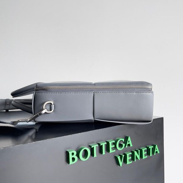 Мужской портфель Bottega Veneta мужской кожа графитовый 120672-4