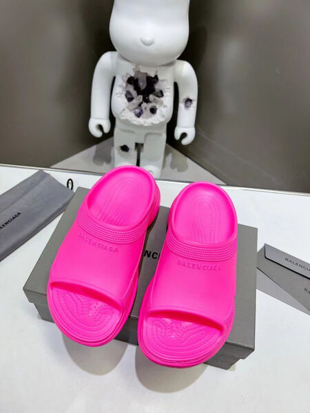 Шлепки Balenciaga женский бордовый 106219-2