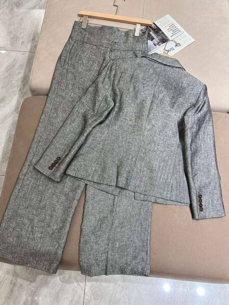 Костюм Brunello Cucinelli женский графитовый 142633-2