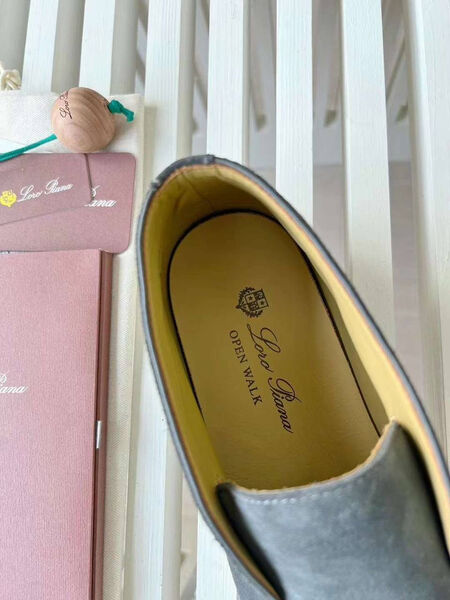 Мужские лоферы Loro Piana мужской замша графитовый 135584-6
