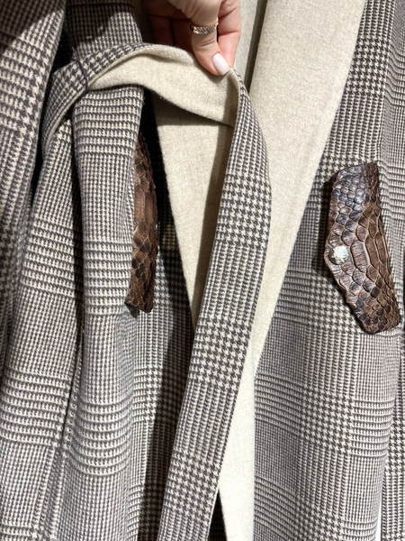 Пальто Loro Piana женский бежевый 93609-7