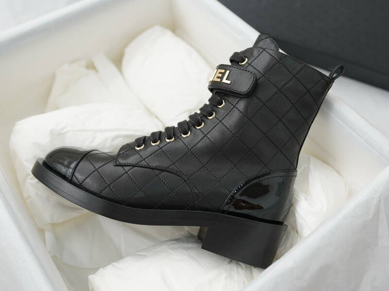 Ботинки Chanel женский кожа черный 125684-7