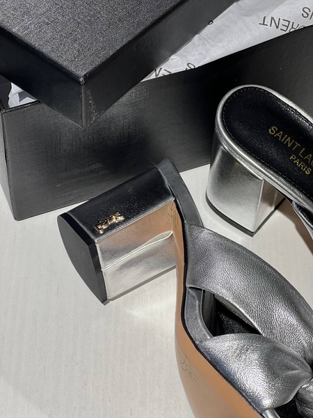Босоножки Saint Laurent женский кожа графитовый 12779-4