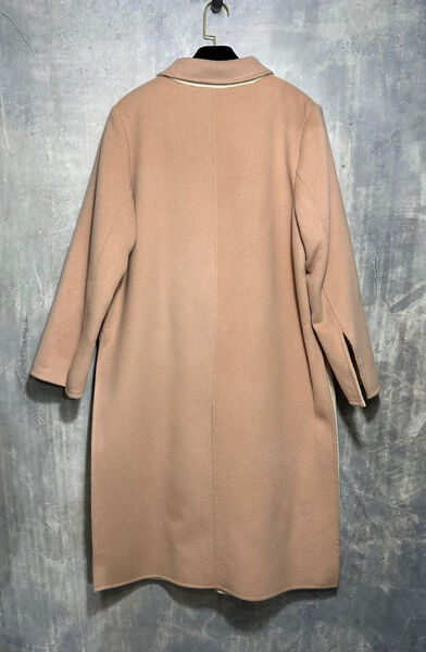 Пальто Fendi женский бежевый 125654-3