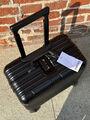 Чемодан Rimowa женский черный 132746-10