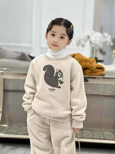 Детский костюм Fendi розовый 177690-2