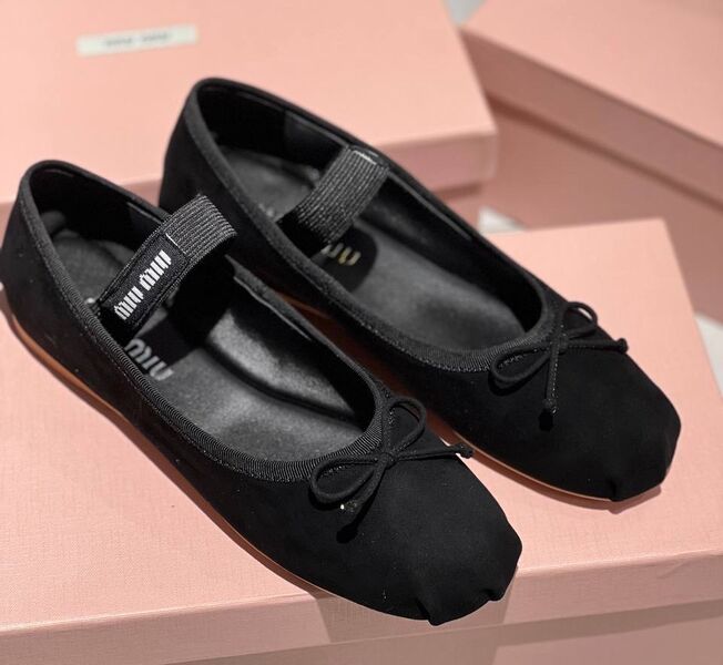 Балетки Miu Miu женский замша черный 146865