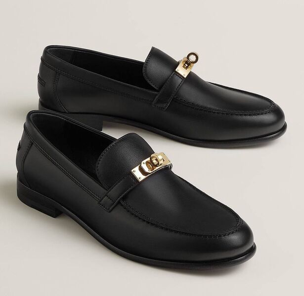 Лоферы Hermès женский кожа черный 196473