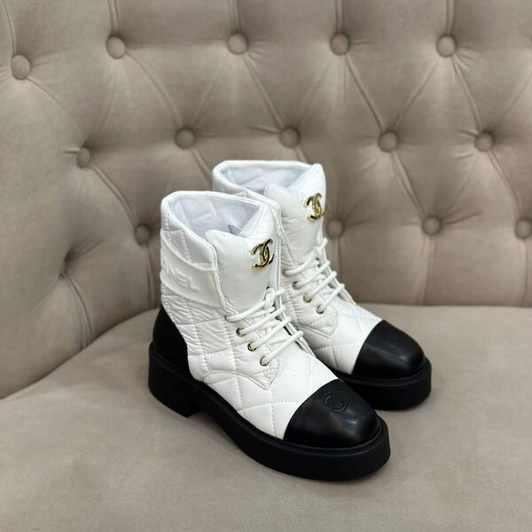Ботинки Chanel женский кожа белый 137547-2