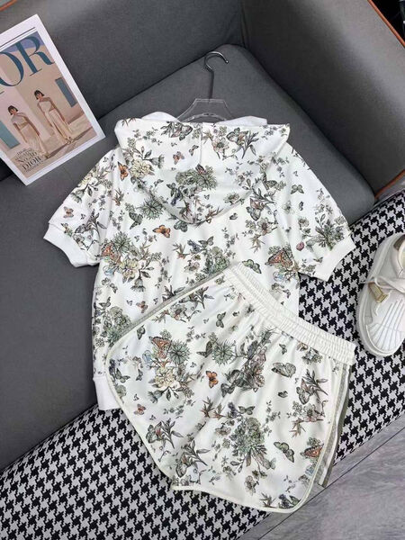 Костюм Christian Dior женский белый 148070-4