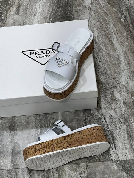 Шлепки Prada женский кожа белый 116700-7