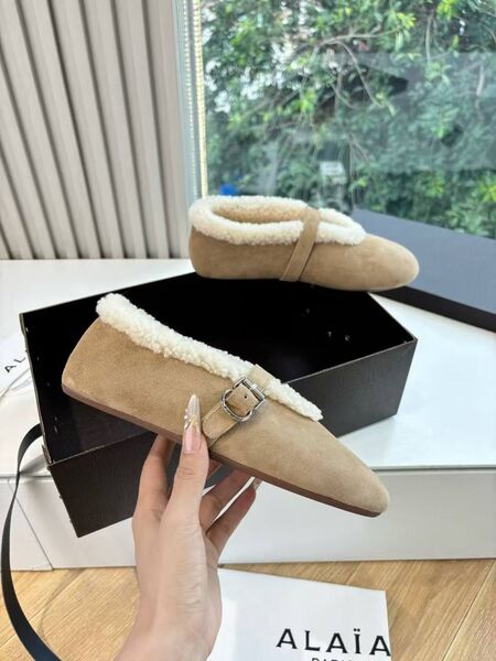 Женские зимние туфли Alaïa женский замша бежевый s4164964-1