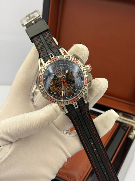 Мужские часы Roger Dubuis мужской черный q4134261-1