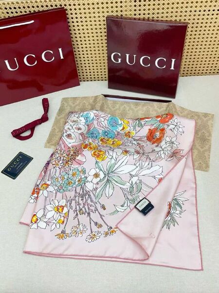 Шелковый платок Gucci женский шелк b0881631-1-5