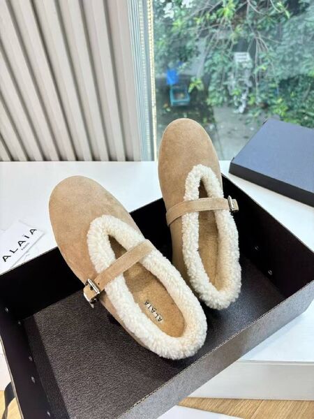 Женские зимние туфли Alaïa женский замша бежевый s4164964-1-2