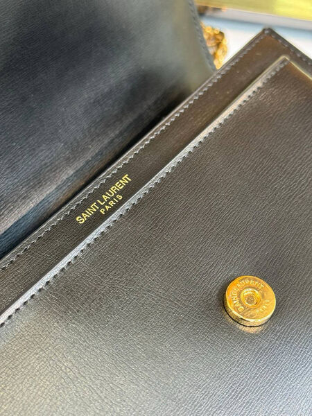 Сумка Saint Laurent Sunset Medium женский кожа черный 141997-6