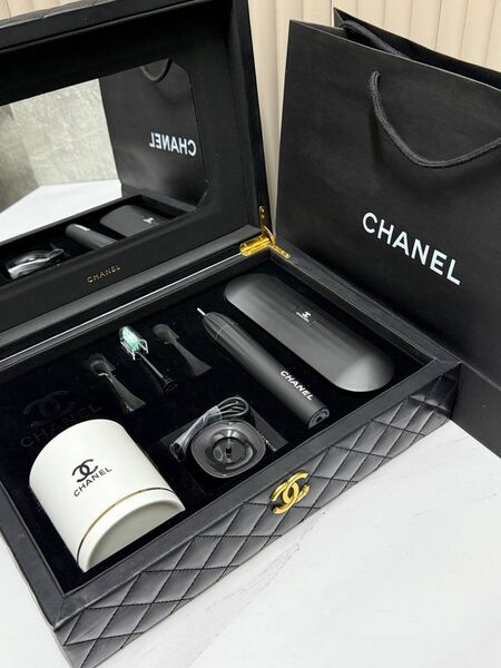 Электрическая зубная щетка Chanel черный l3480591-1