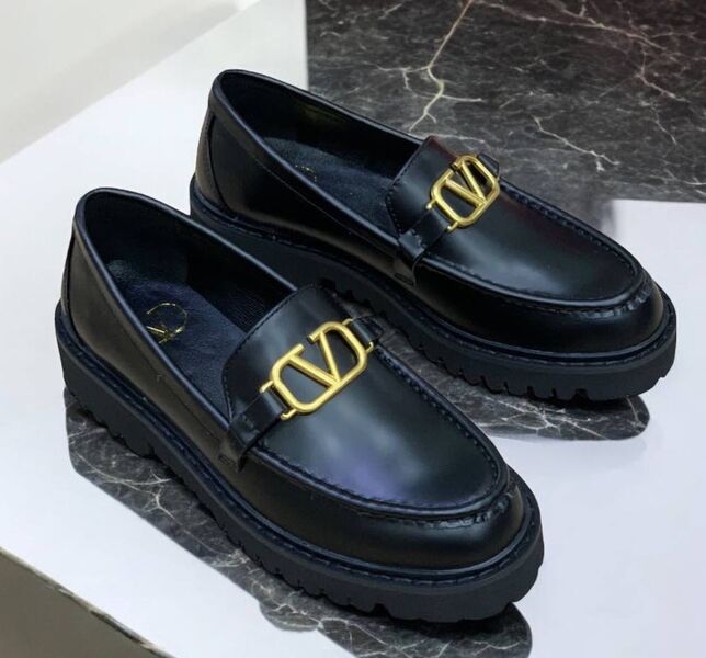 Лоферы Valentino женский кожа черный 159519