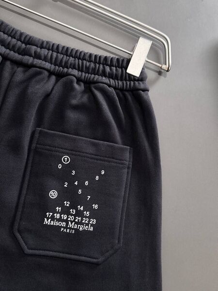 Шорты Maison Margiela мужской черный k1183624-1-4